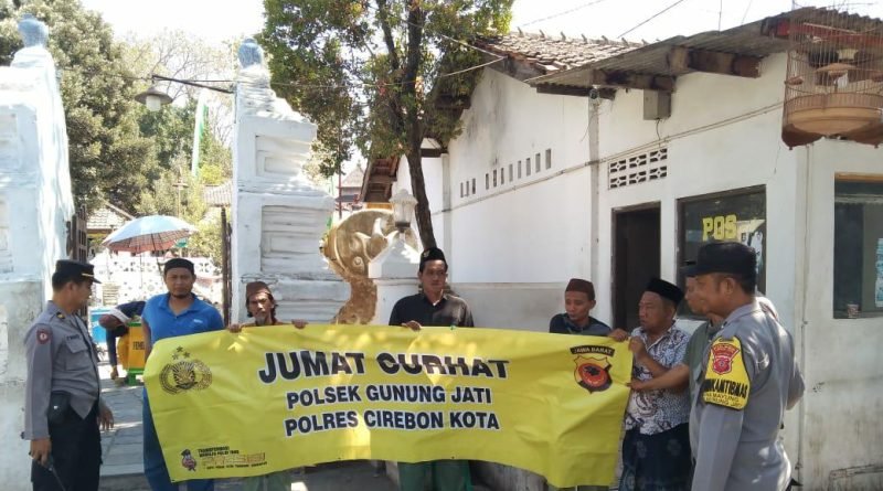 Polsek Gunung Jati Polres Cirebon Kota serap Kritik Dan Saran Warga , melalui Jumat Curhat