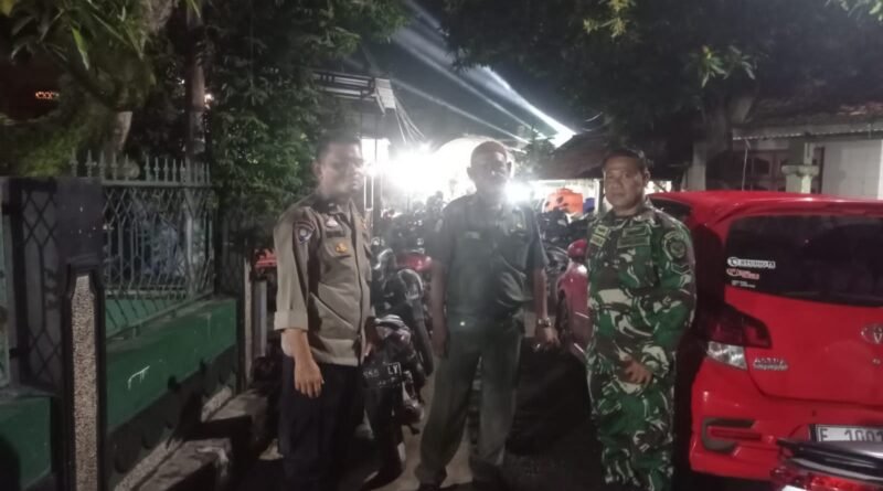 Patroli Kamtimbas , Bhabinkamtibmas kalikoa Polsek Kedawung Polres Cirebon Kota monitoring kewilayahan