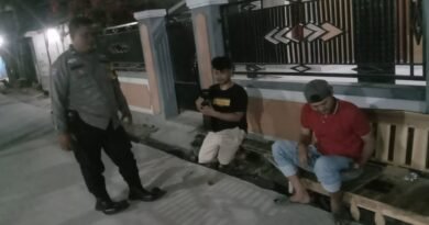 Ramadhan 1445 H, Bhabinkamtibmas Kesenden Polsek Utbar Polres Cirebon Kota Himbau kamtibmas sambangi warga