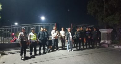 Patroli sahur Polres Cirebon kota , pantau kewilayahan, sasar titik rawan